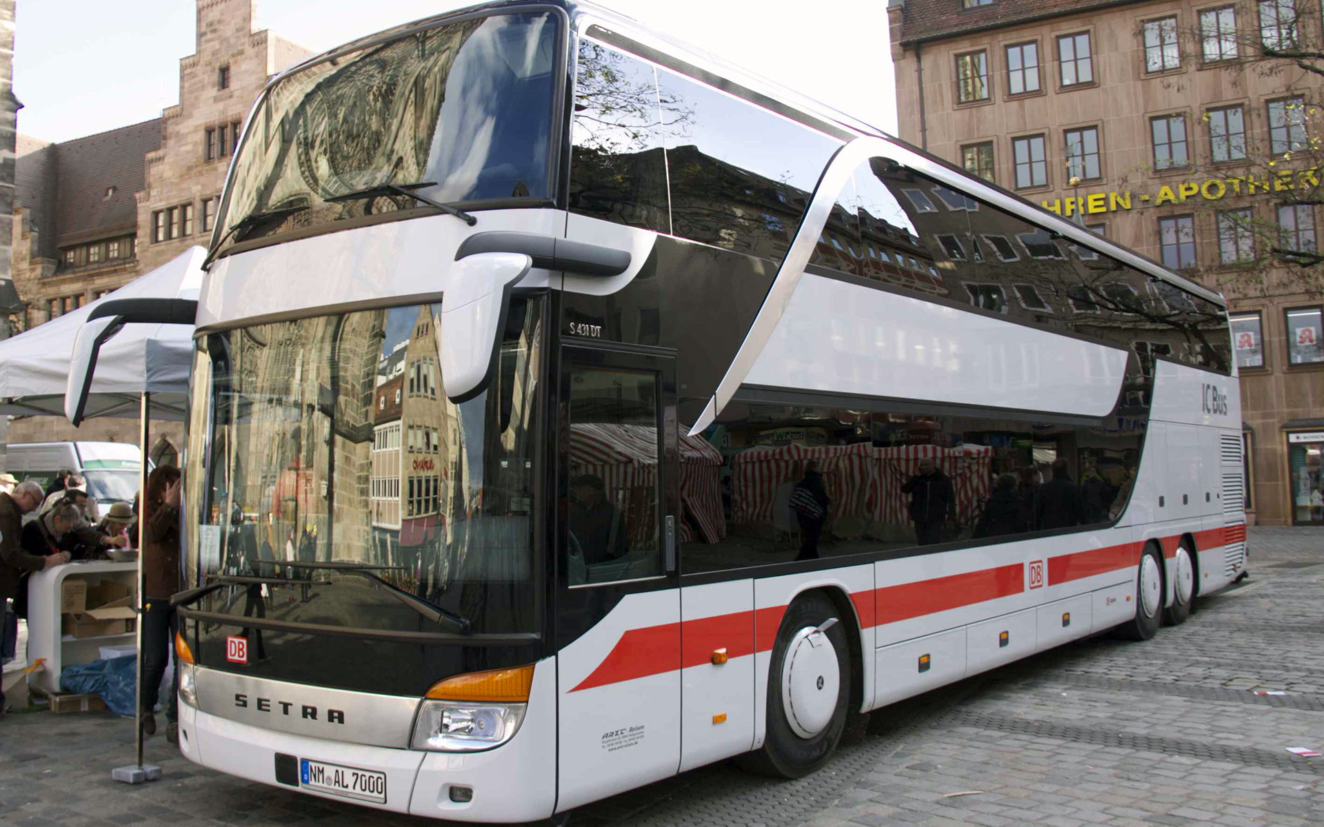 A Deutsche Bahn IC Bus service on the Nürnberg-Mannheim route, Germany (image by Mef.ellingen).