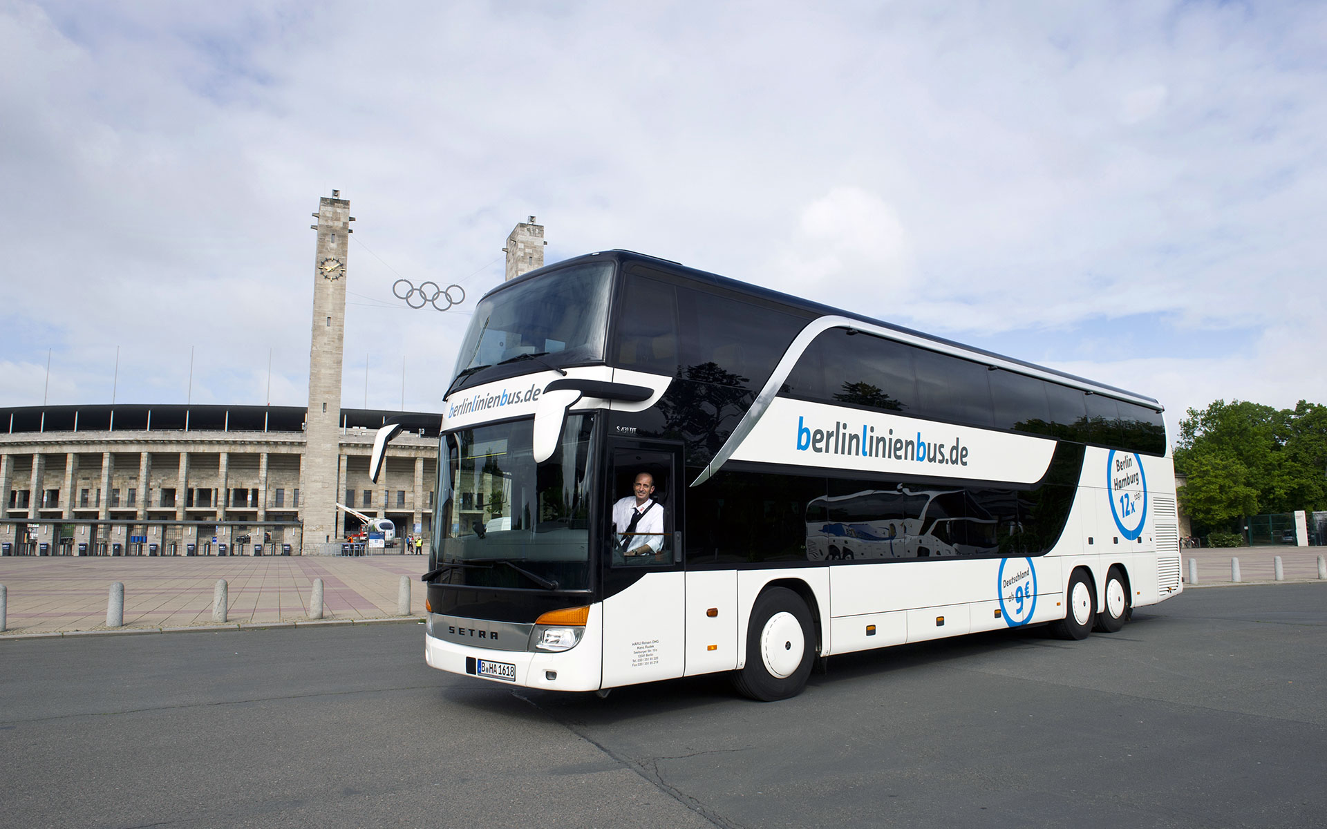 A Berlin Linien Bus outside the Olympic Stadium in Berlin (source: berlinlinienbus.de/photo © Martin Moritz).