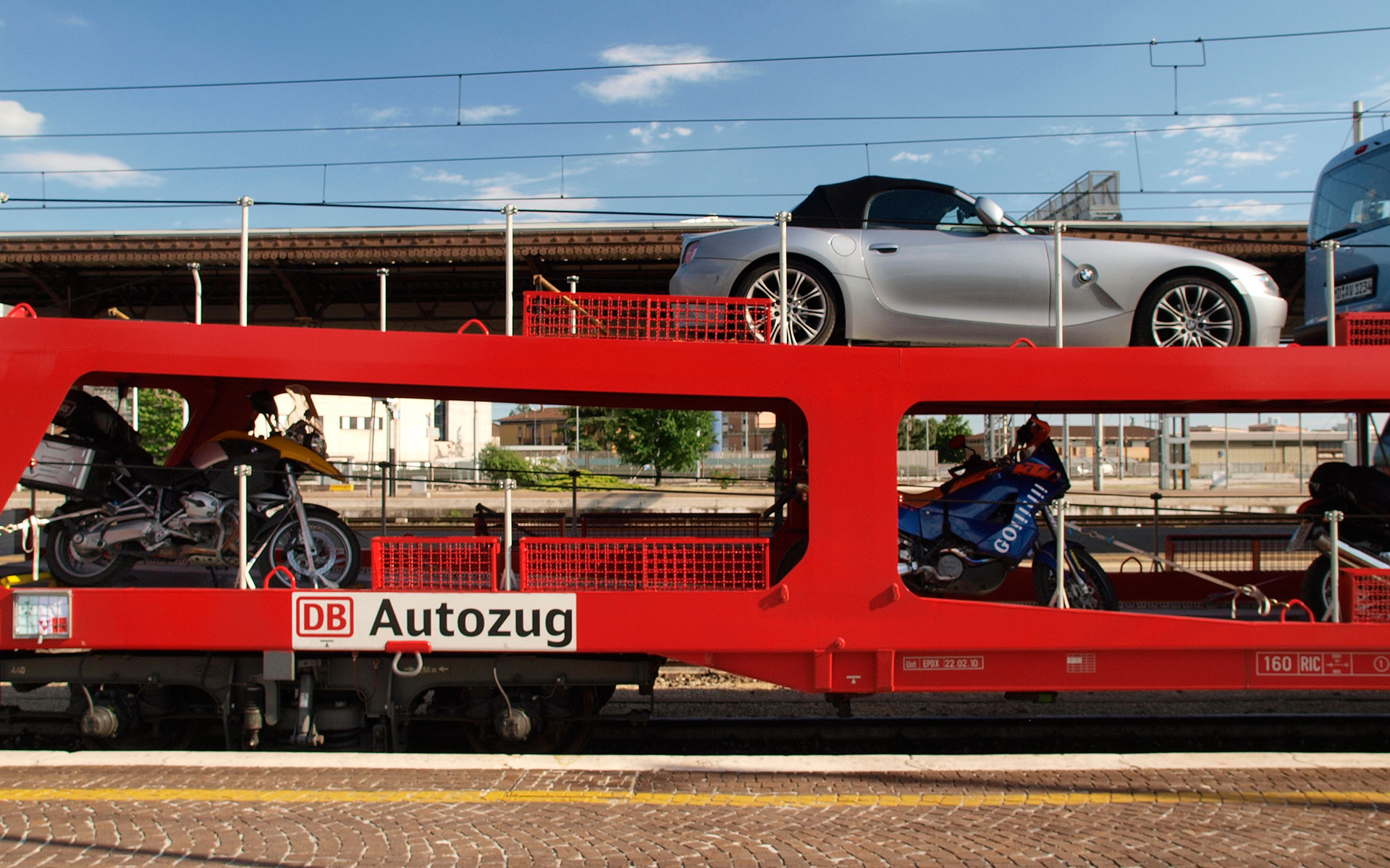 A DB Autozug car train (photo © hidden europe).